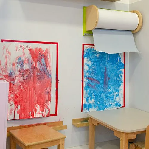 Espace peinture crèche Antoine