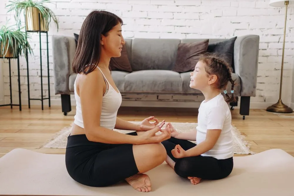 méditation mère-fille